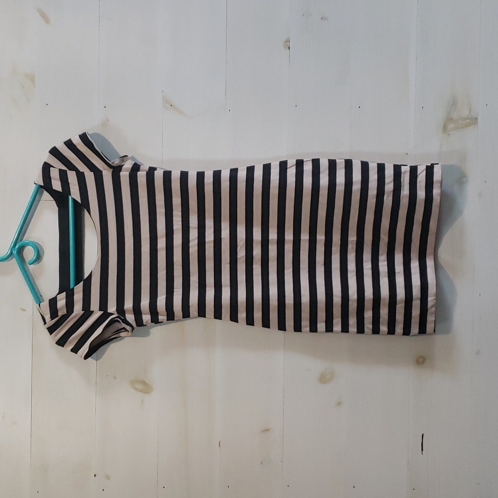 Black and cream strip body con dress